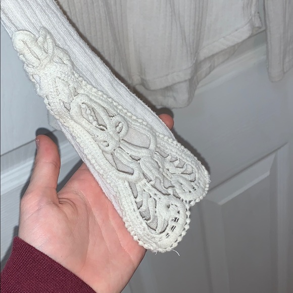 Hollister top! - Picture 3 of 3